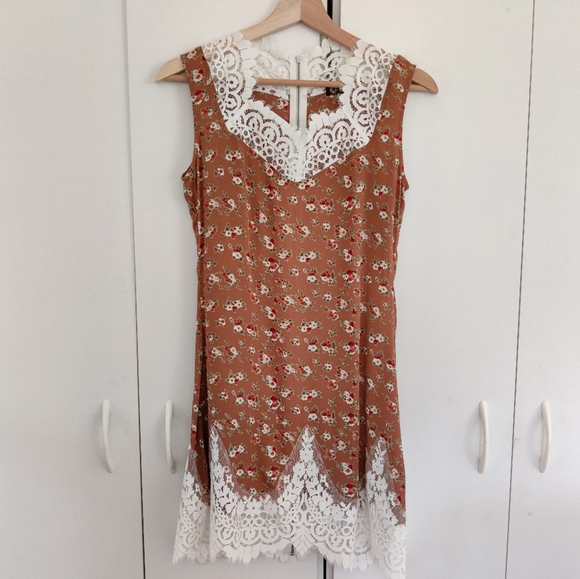 For Love and Lemons Gilly Girl Mini Dress Country Floral - Picture 4 of 10